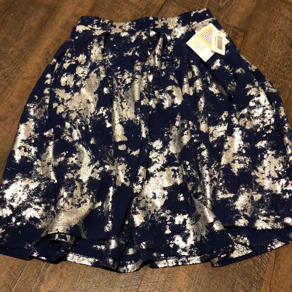 HTF NWT LULAROE ELEGANT MADISON, XS.